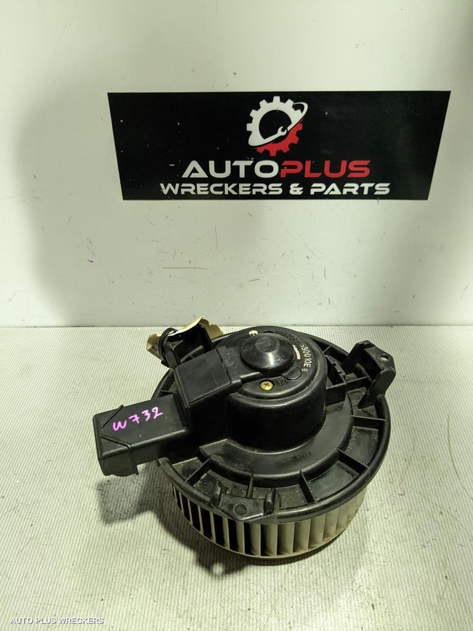 2003 Toyota Prado Heater Fan Motor