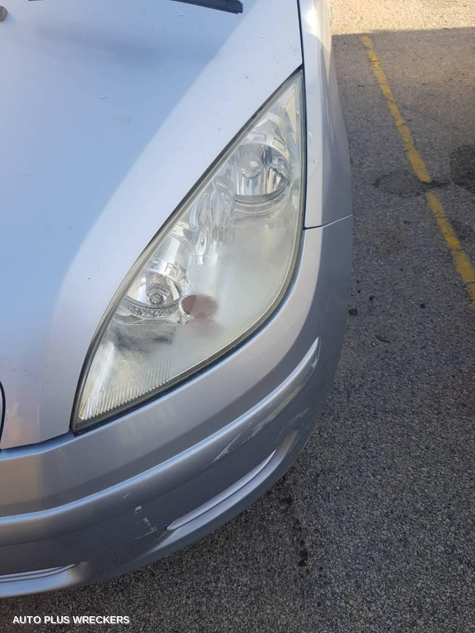 2005 Mitsubishi Colt Right Taillight