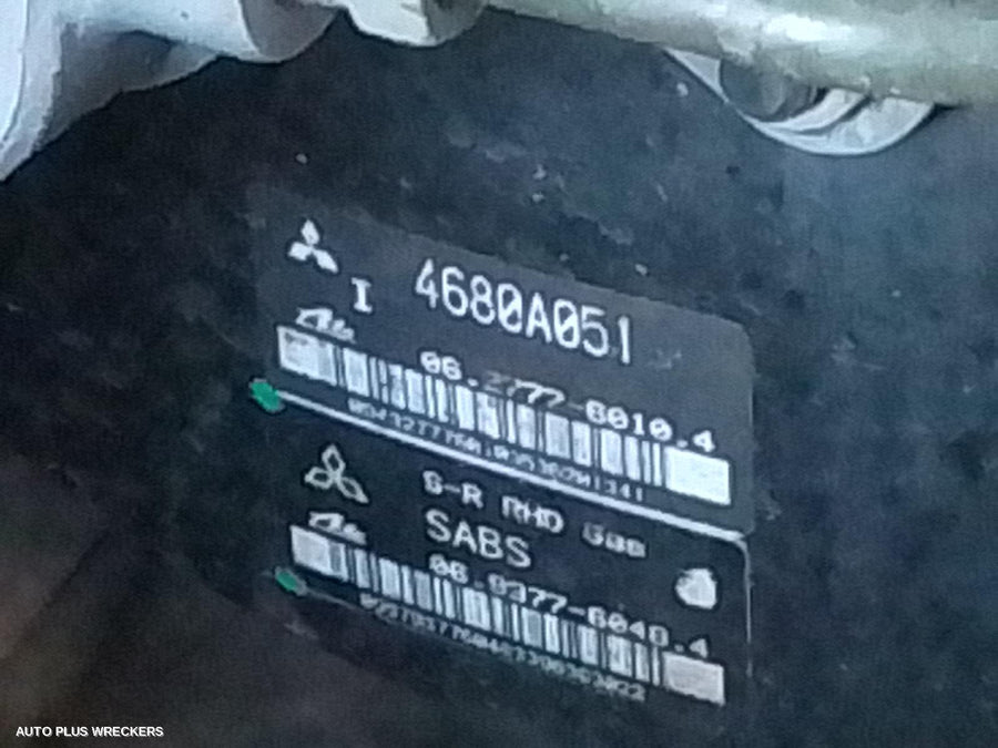 2006 Mitsubishi Outlander Bonnet