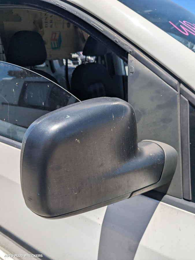 2005 Volkswagen Caddy Left Taillight