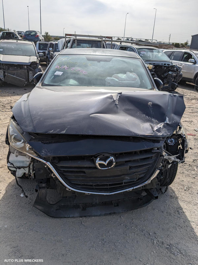 2013-2019 Mazda 3 Right Front Door Window