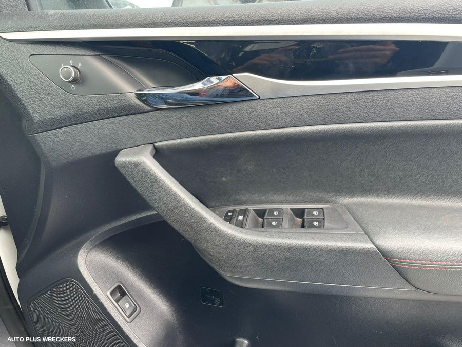 2020 Ldv T60 Headrest