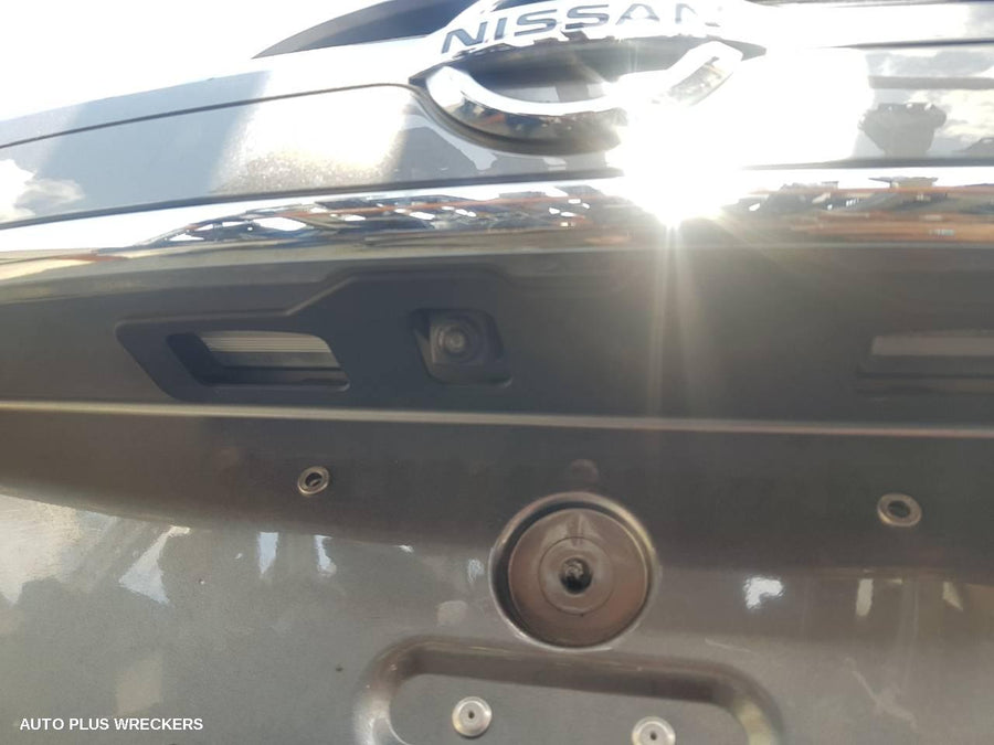 2014 Nissan Xtrail Right Rear Door Window