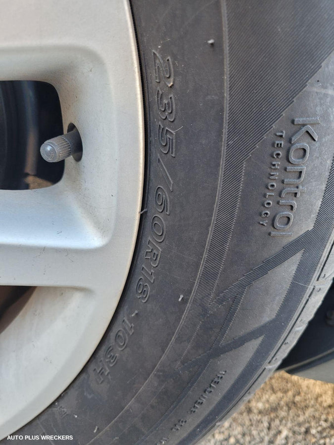 2012 Holden Captiva Right Rear Door Sliding