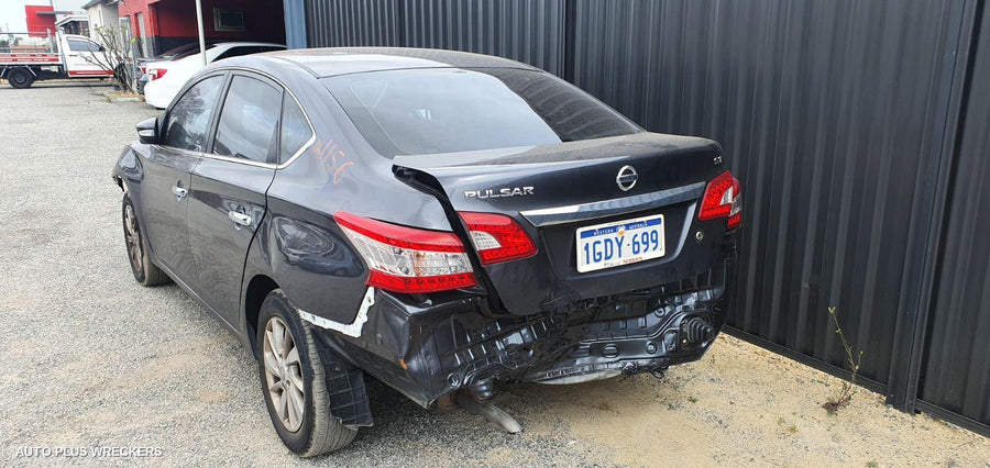 2016 Nissan Pulsar Rear Garnish