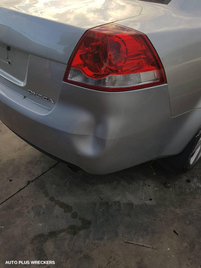2006 Holden Commodore Sunvisor