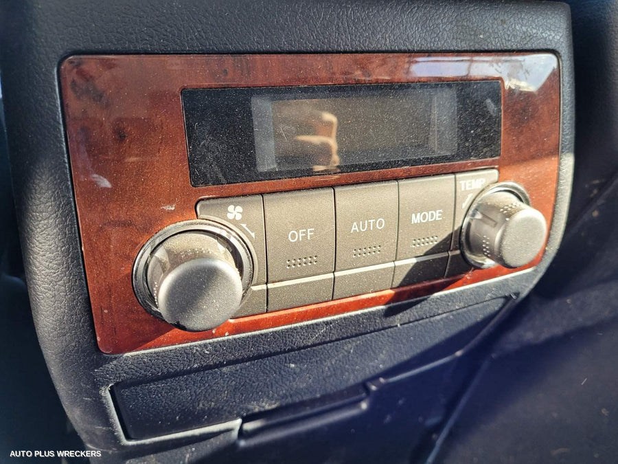 2010 Toyota Kluger Wheel Mag