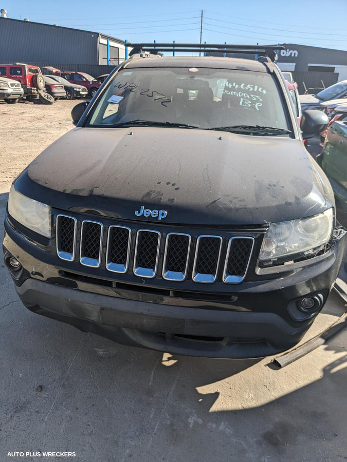 2013 Jeep Compass Left Front Door