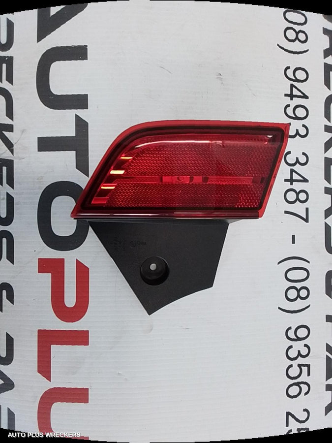 2015-2019 Mitsubishi Pajero Left Taillight