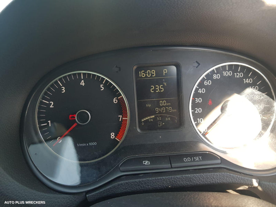 2012 Volkswagen Polo Overflow Bottle