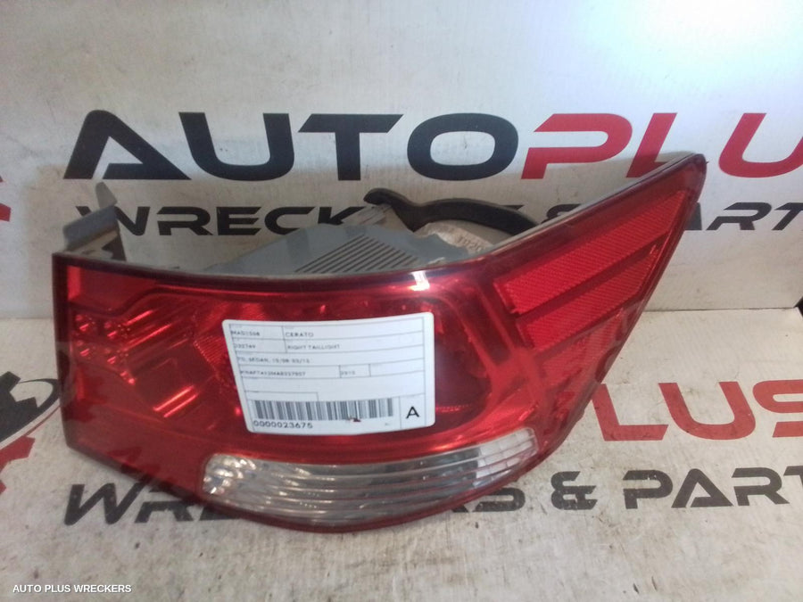 2010 Kia Cerato Right Taillight