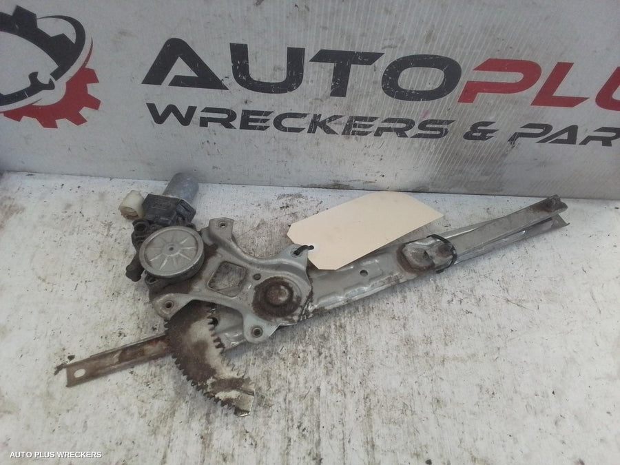 2015-2023 Mitsubishi Triton Right Front Window Reg Motor