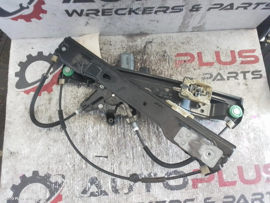 2011-2014 Ford Focus Right Front Window Reg Motor