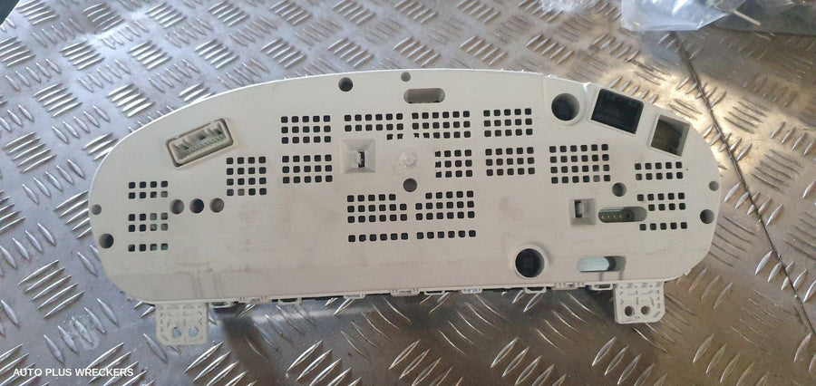 2010 Hyundai Iload/imax Instrument Cluster