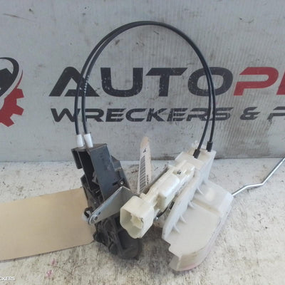 2018 Holden Colorado Door Boot Gate Lock