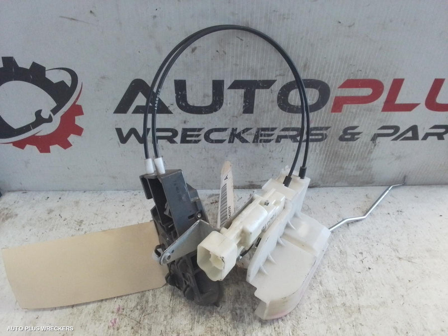 2018 Holden Colorado Door Boot Gate Lock