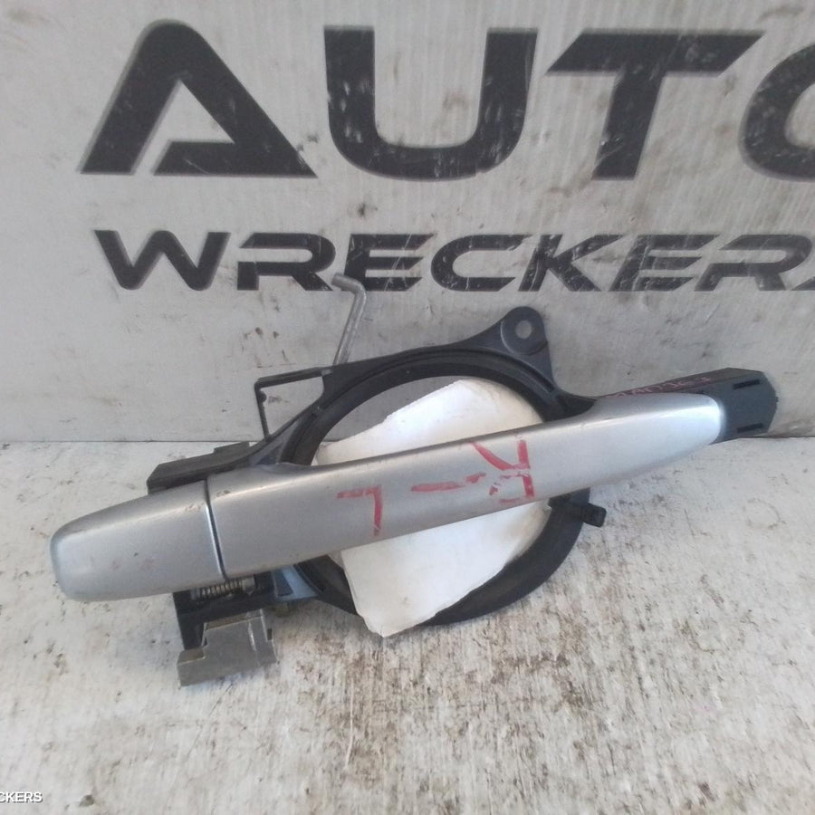 2007-2015 Mitsubishi Lancer Door Handle