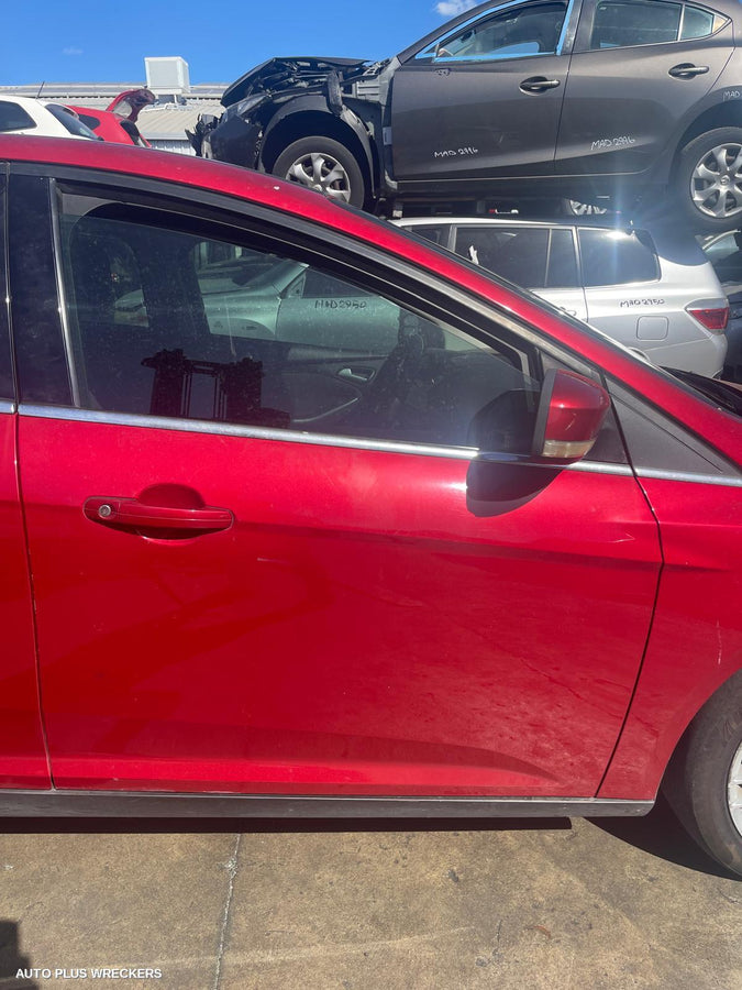 2011-2015 Ford Focus Left Front Door Window