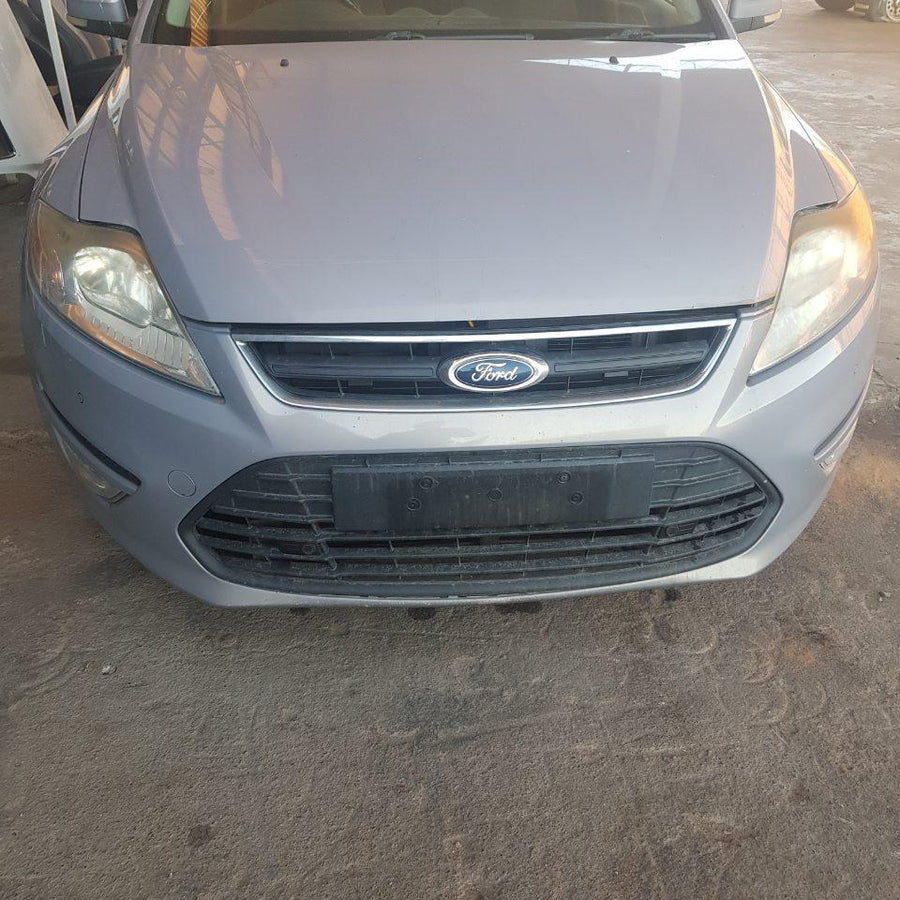 2011 Ford Mondeo Grille