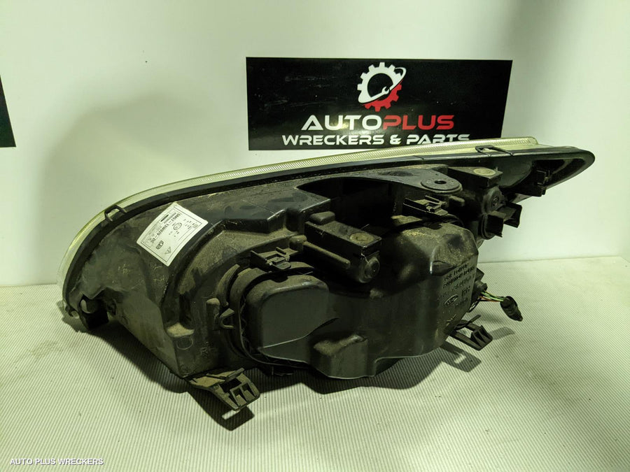 2006 Ford Focus Right Headlamp