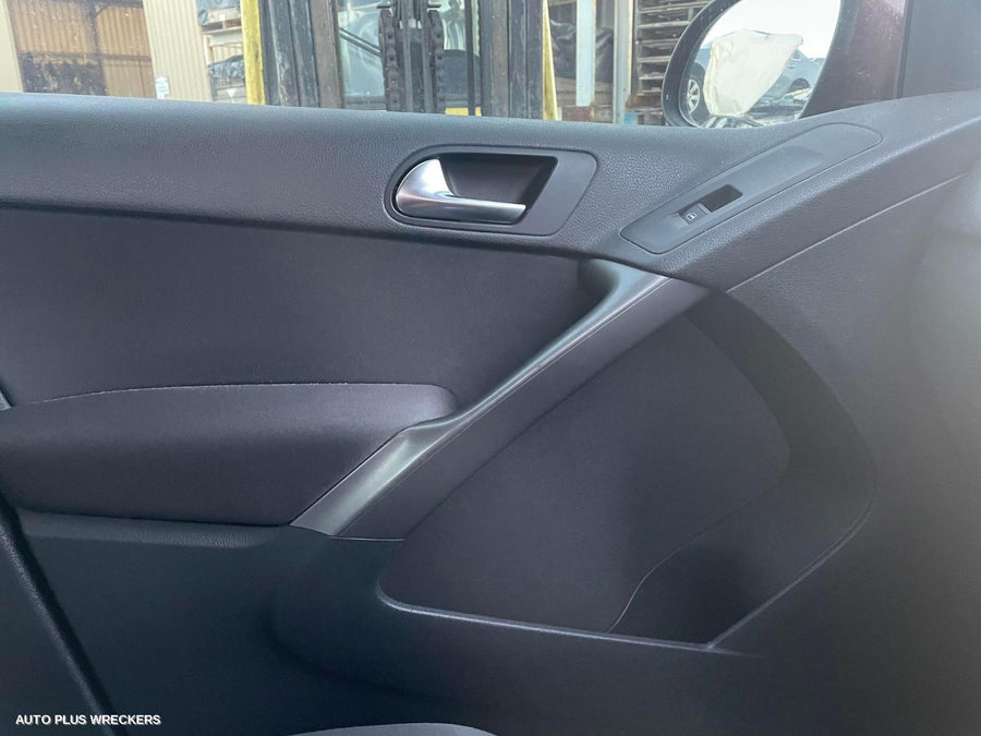 2009 Volkswagen Tiguan F Bar Reinforc Brack