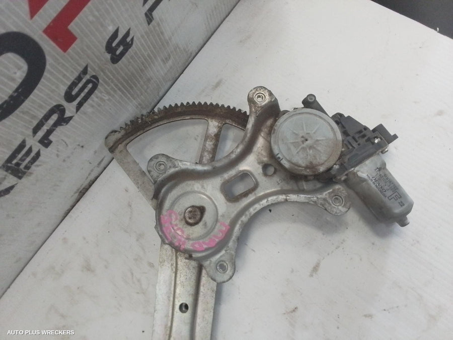 2006-2015 Mitsubishi Triton Right Front Window Reg Motor