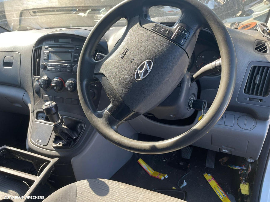 2010 Hyundai Iload/imax Seatbelt Stalk