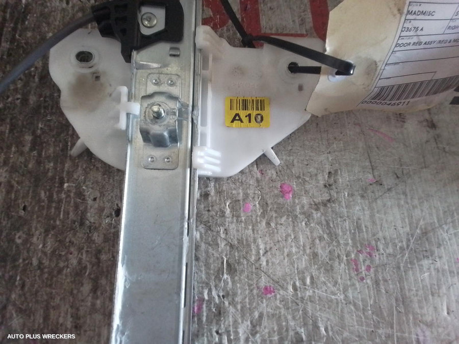 2020-2026 Kia Stonic Right Rear Wnd Reg Motor