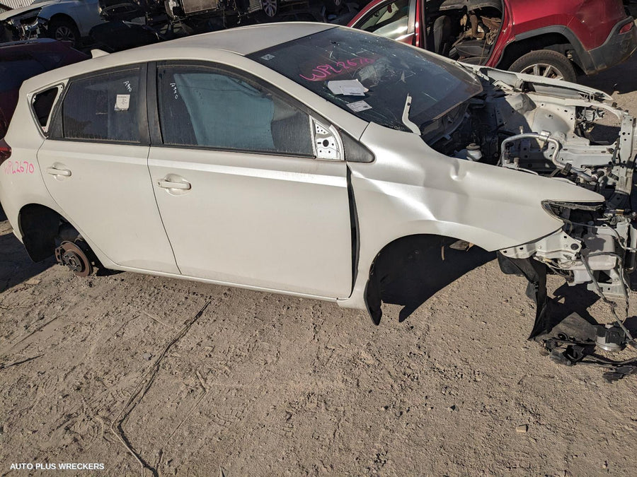 2016 Toyota Corolla Left Taillight