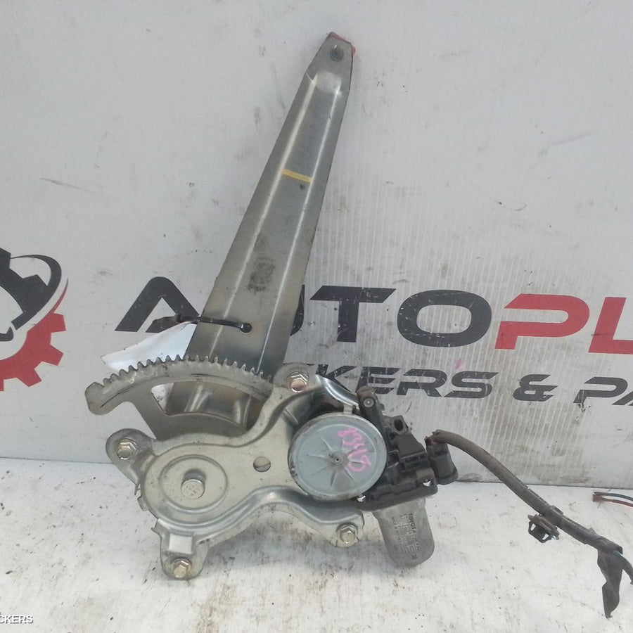 2005-2015 Toyota Hilux Left Rear Wnd Reg Motor