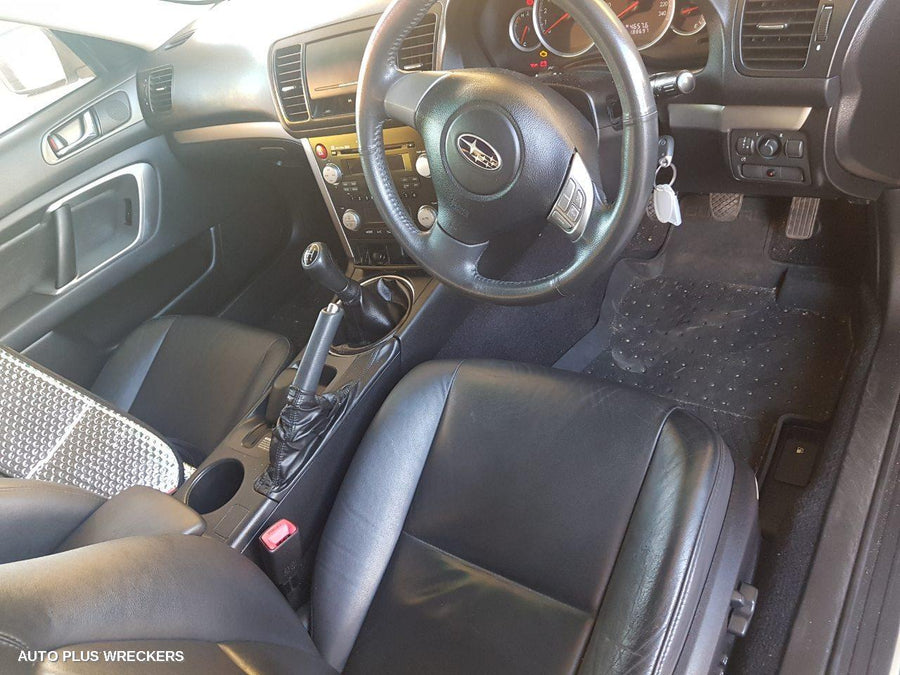 2007 Subaru Outback Door Handle