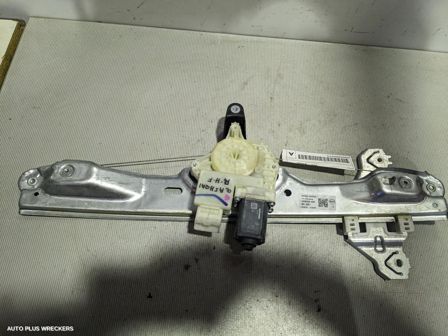 2020 Nissan Qashqai Right Front Window Reg Motor