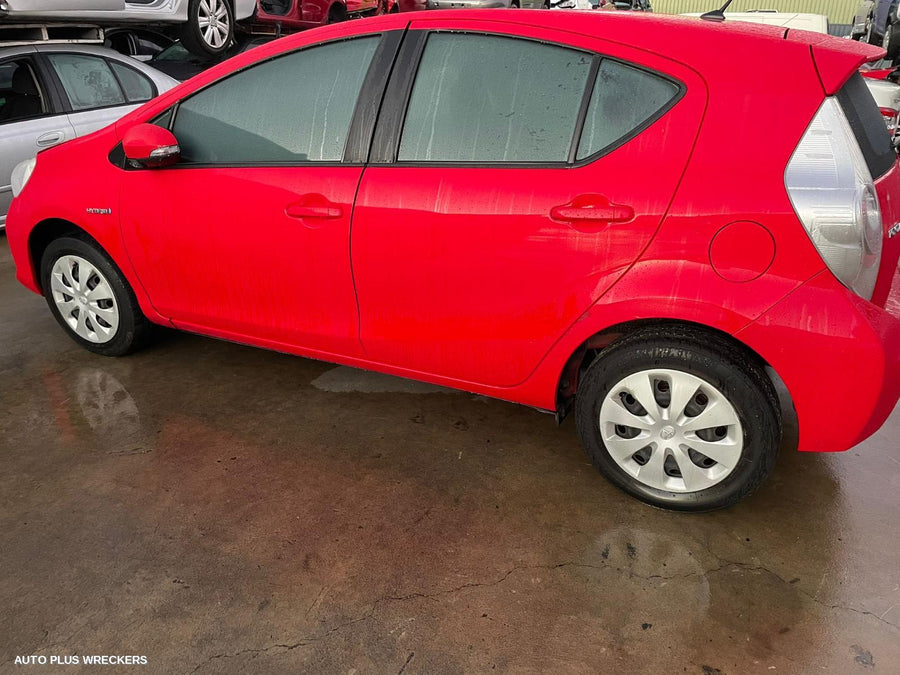 2012 Toyota Prius Parcel Shelf