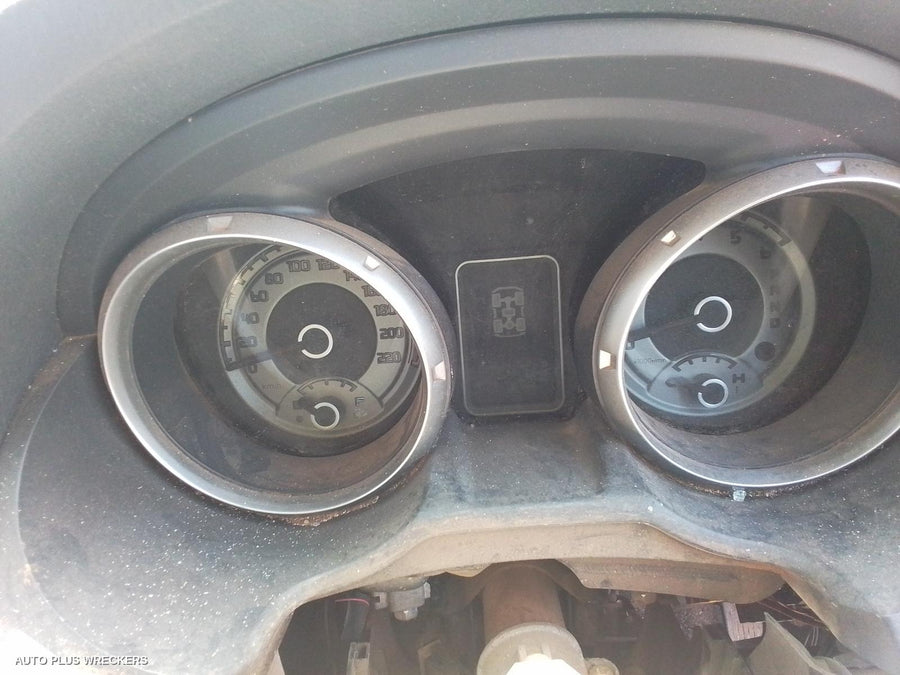 2014 Mitsubishi Pajero Wheel Mag