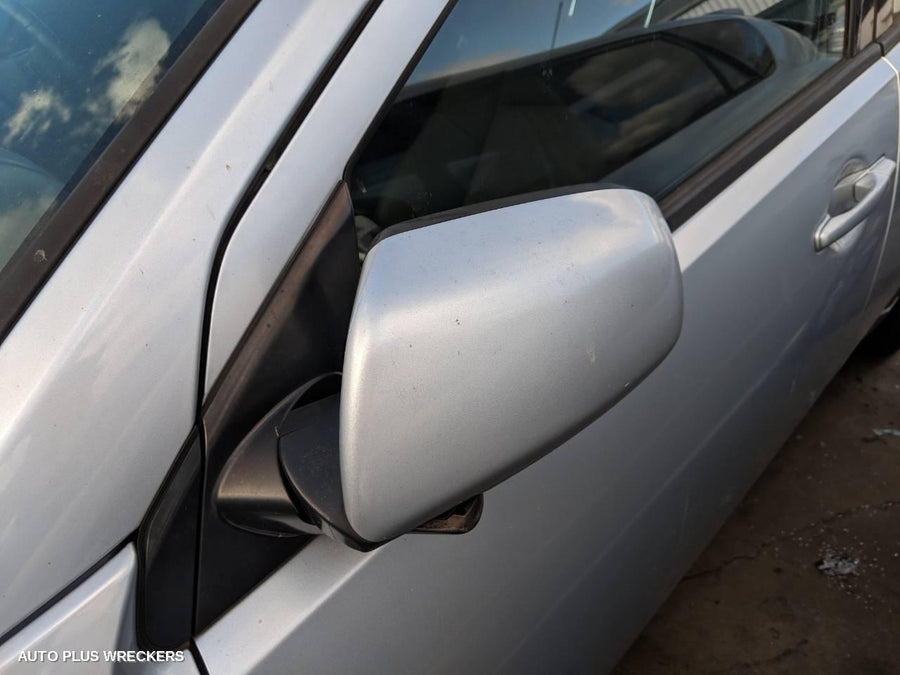 2006 Mitsubishi 380 Door Boot Gate Lock