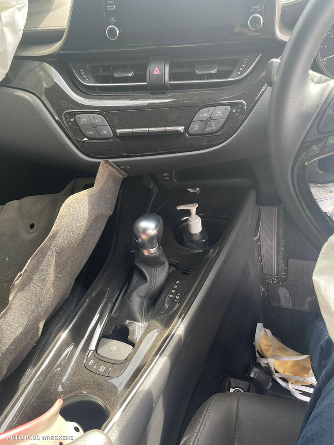 2021 Toyota C-hr Left Guard Liner