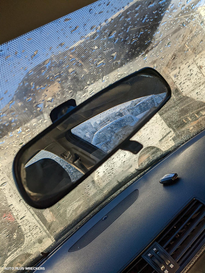 2010 Suzuki Kizashi Left Taillight