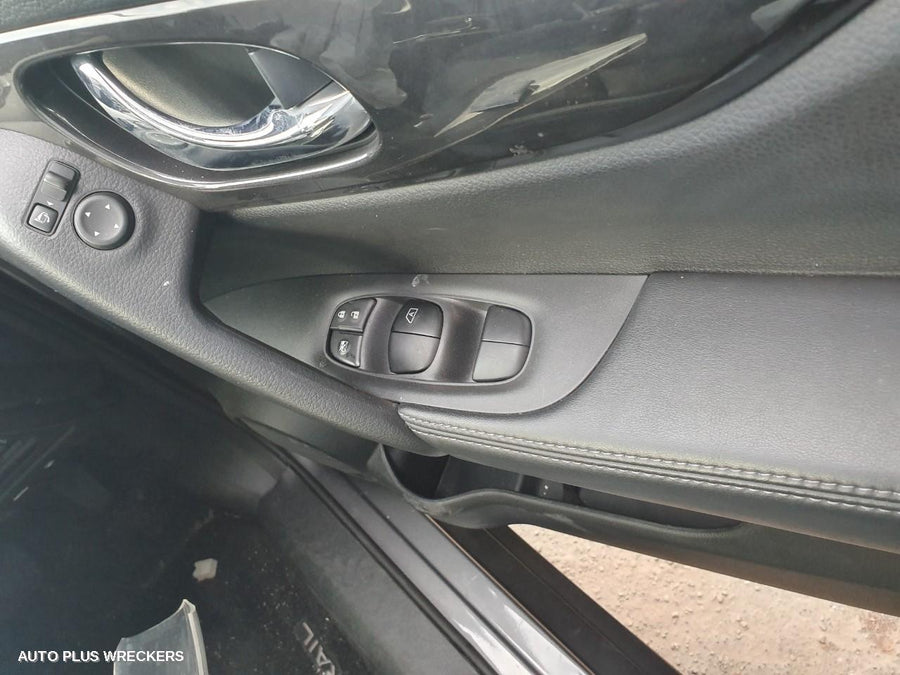 2018 Nissan Xtrail Right Front Door Window