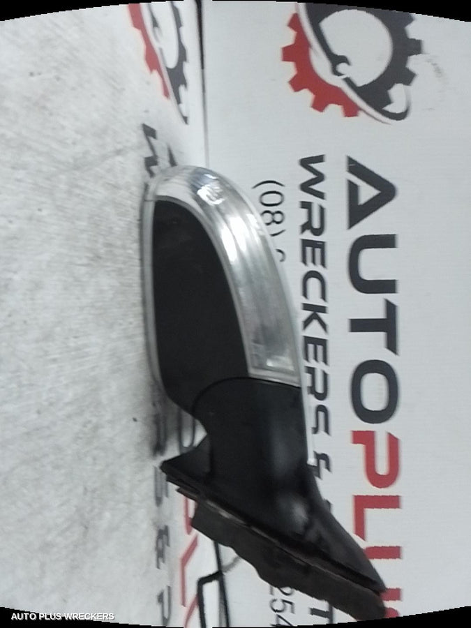 2006-2011 Volkswagen Jetta Right Door Mirror