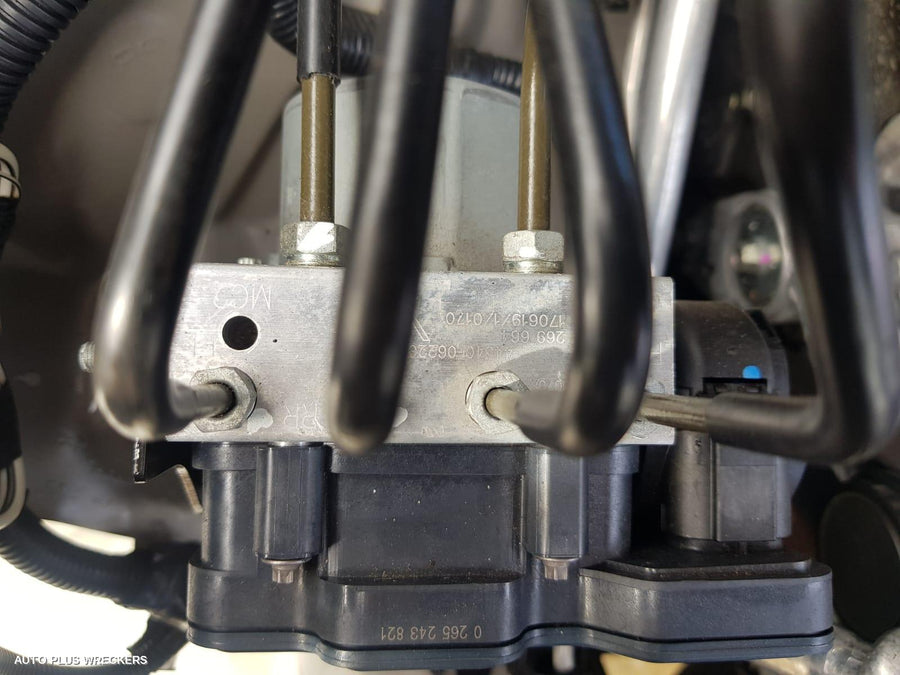 2017 Toyota Camry Right Rear Wnd Reg Motor