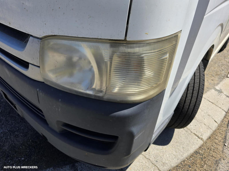 2008 Toyota Hiace Right Front Door