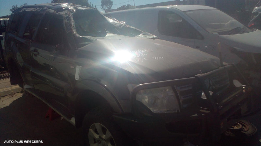 2011 Mitsubishi Pajero Shift Actuator