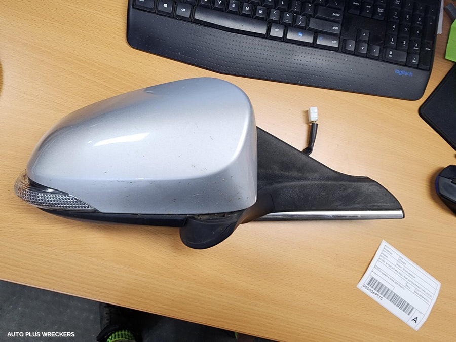 2015-2017 Toyota Camry Right Door Mirror