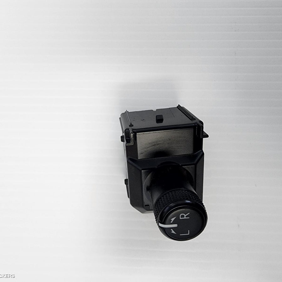 2015-2025 Toyota Hilux Misc Switch Relay