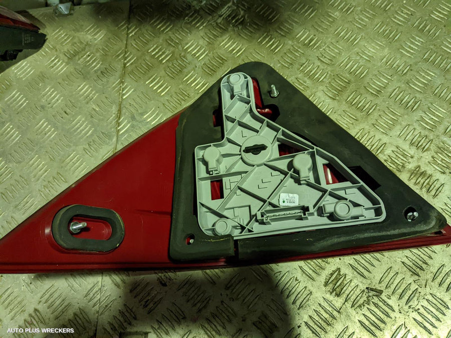 2004 Mercedes C Class Right Taillight