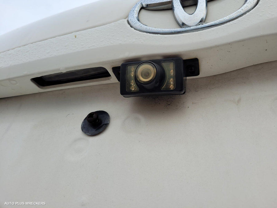 2010 Toyota Camry Rear Garnish