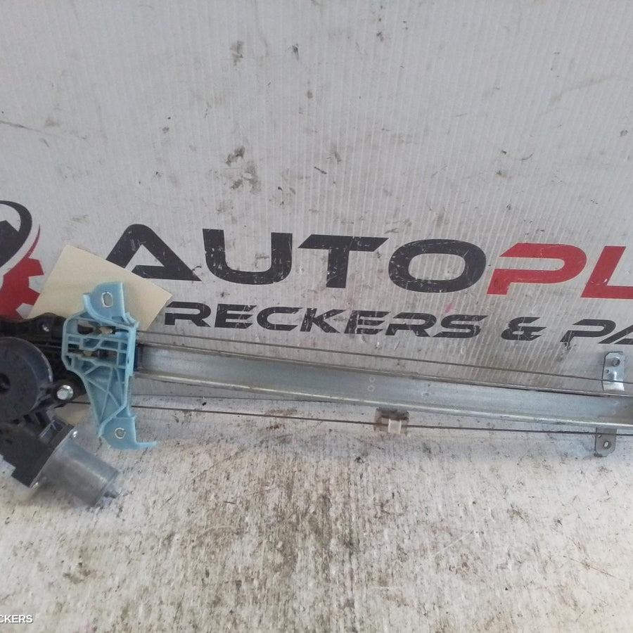 2020 Suzuki Swift Left Front Window Reg Motor