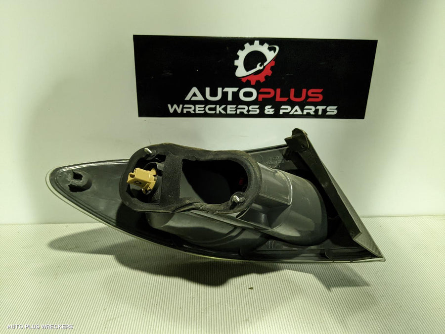 2004 Mazda 6 Right Taillight