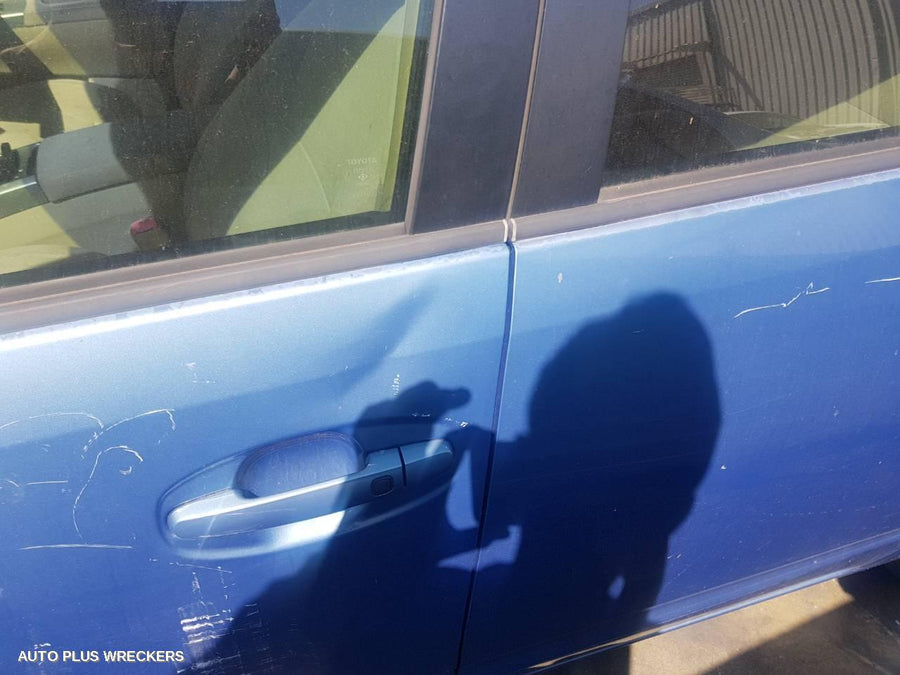 2005 Toyota Prius Bonnet