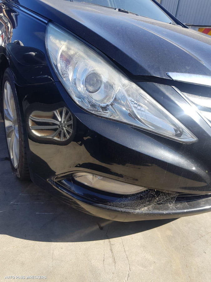 2010 HYUNDAI I45 LEFT REAR DOOR WINDOW